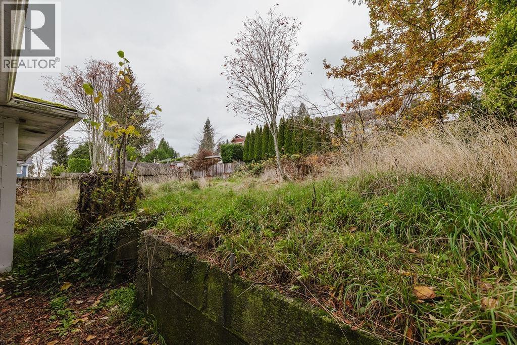 635 MARTIN ROAD, Gibsons