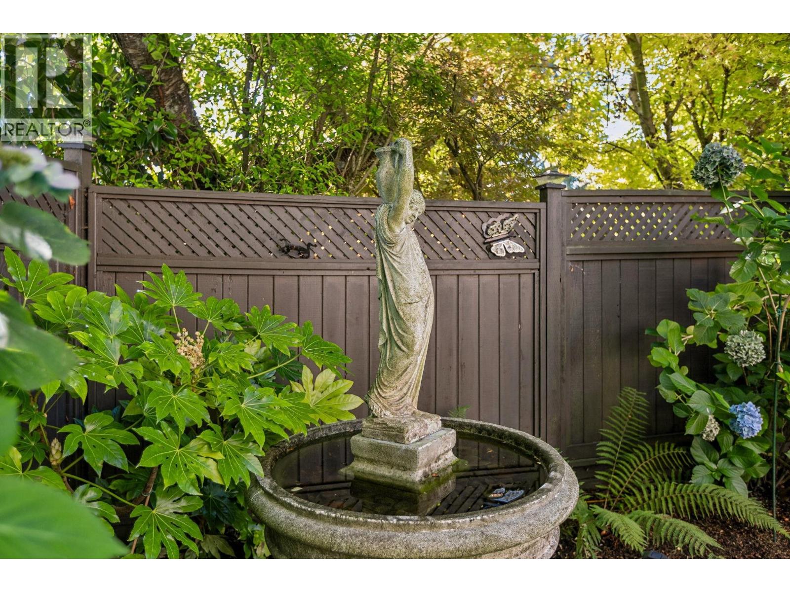 2890 TEMPE KNOLL DRIVE, North Vancouver