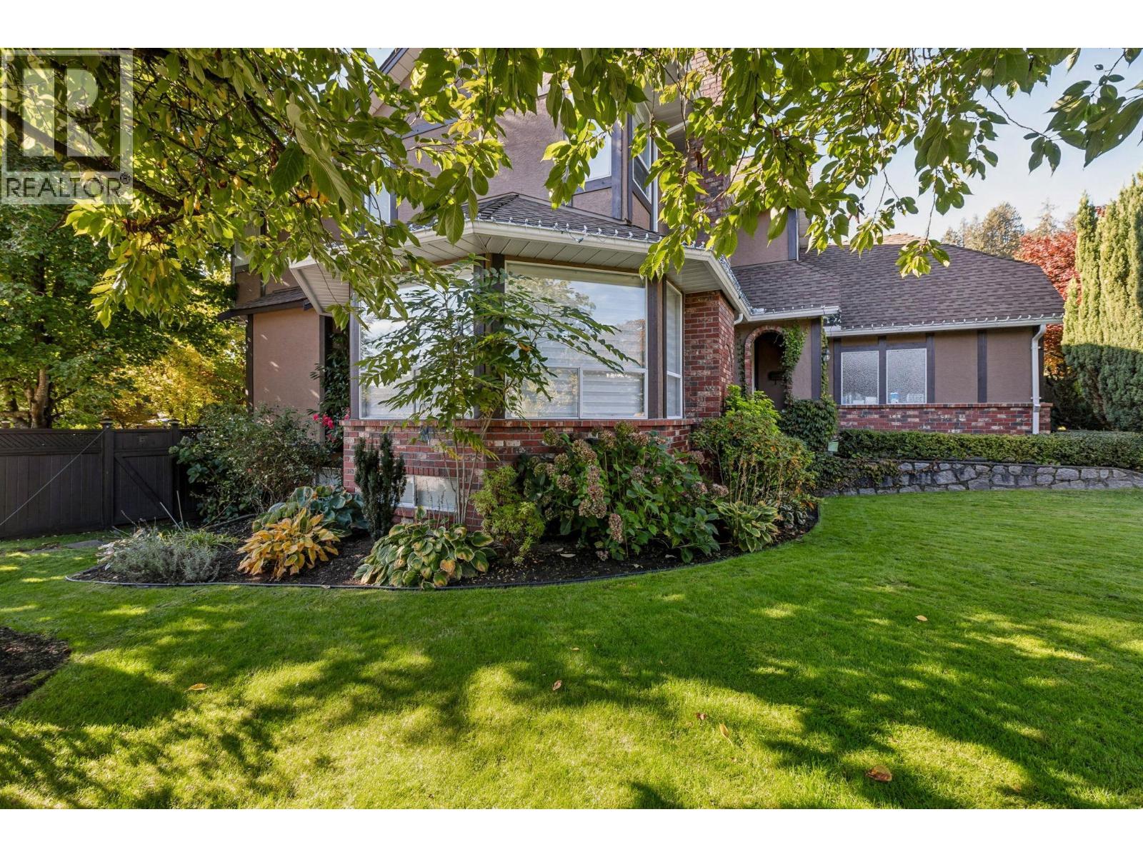 2890 TEMPE KNOLL DRIVE, North Vancouver