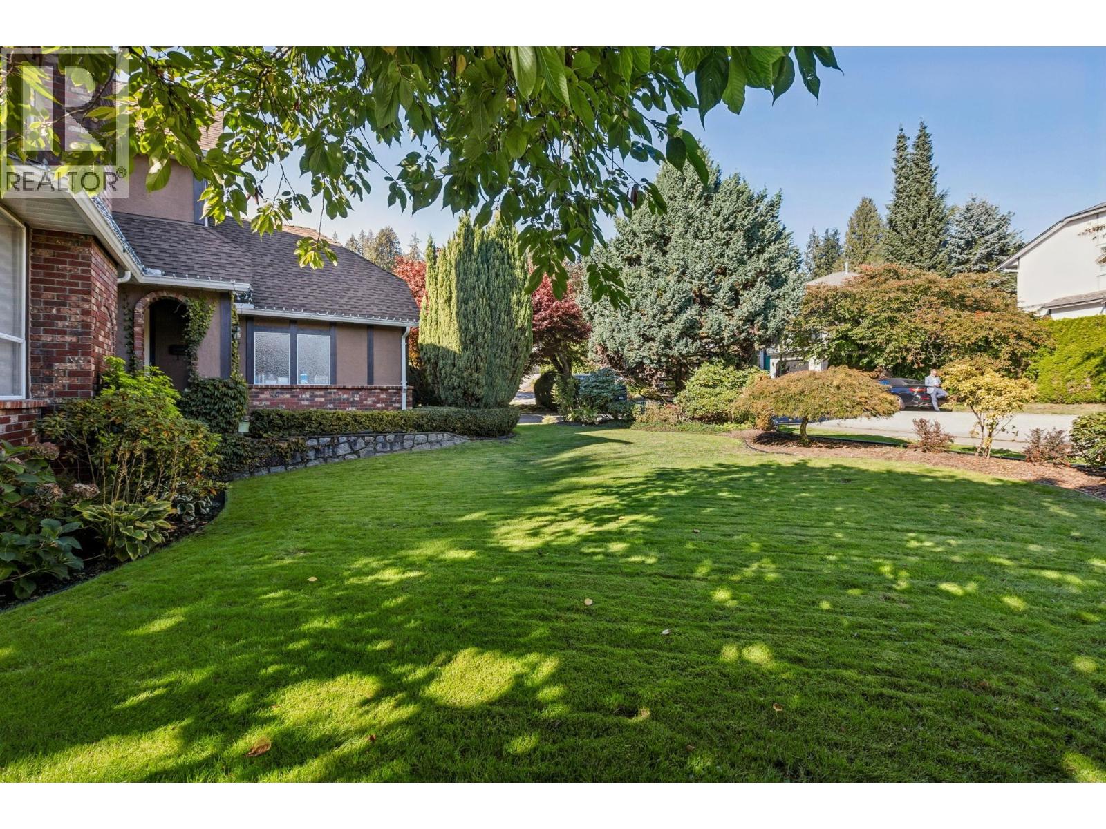 2890 TEMPE KNOLL DRIVE, North Vancouver