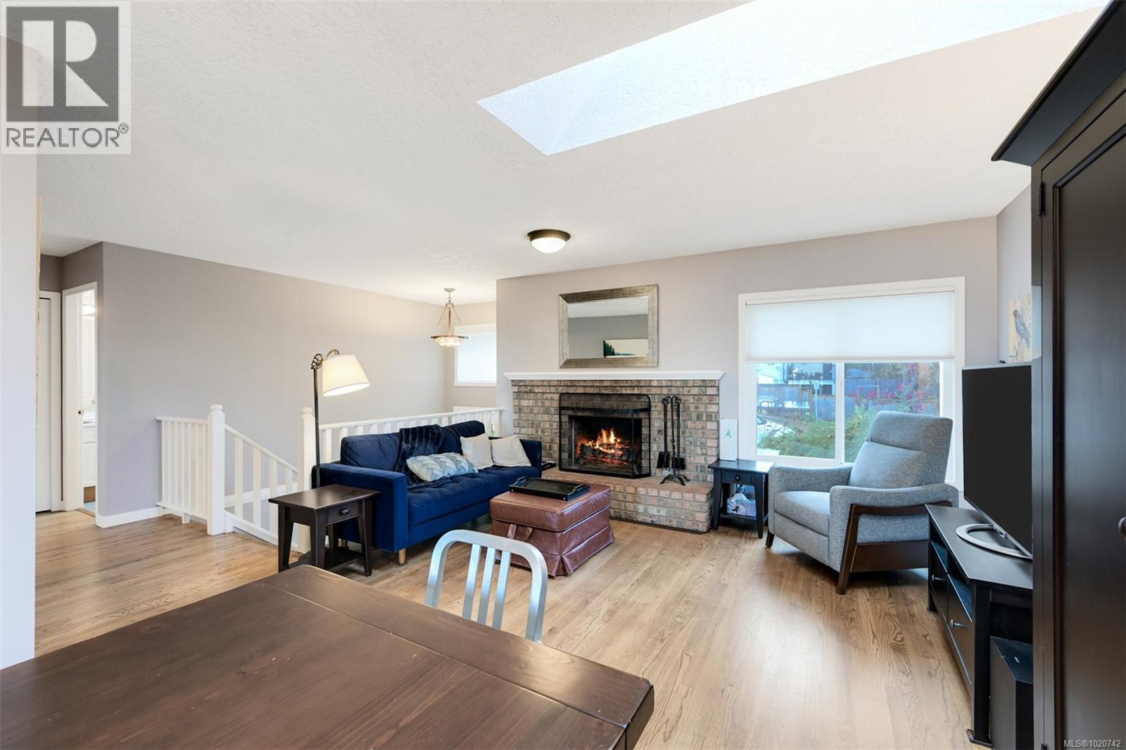 2211 Forbes St, Victoria