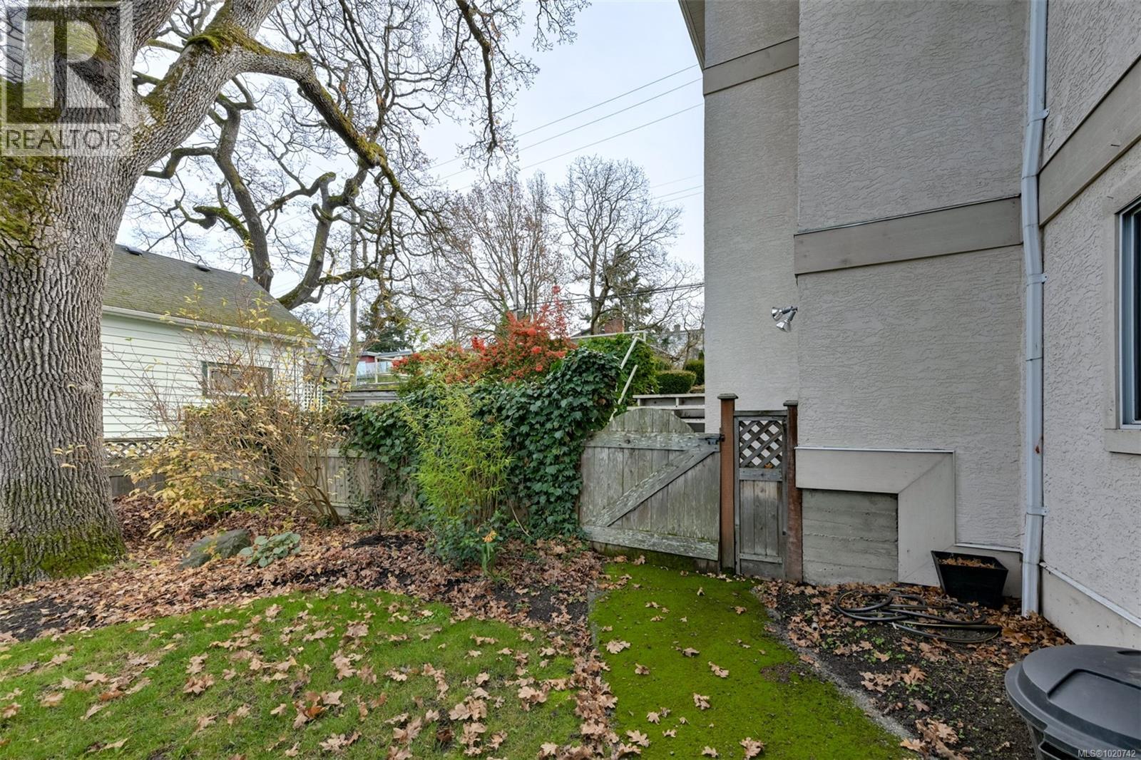 2211 Forbes St, Victoria