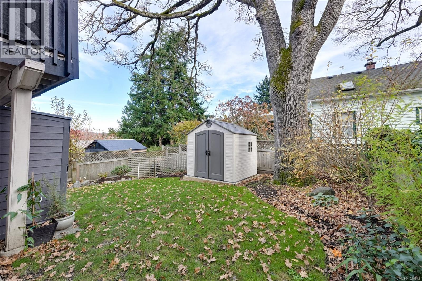 2211 Forbes St, Victoria