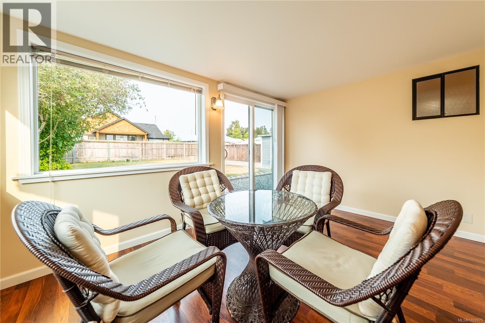 723 Phillips St, Parksville