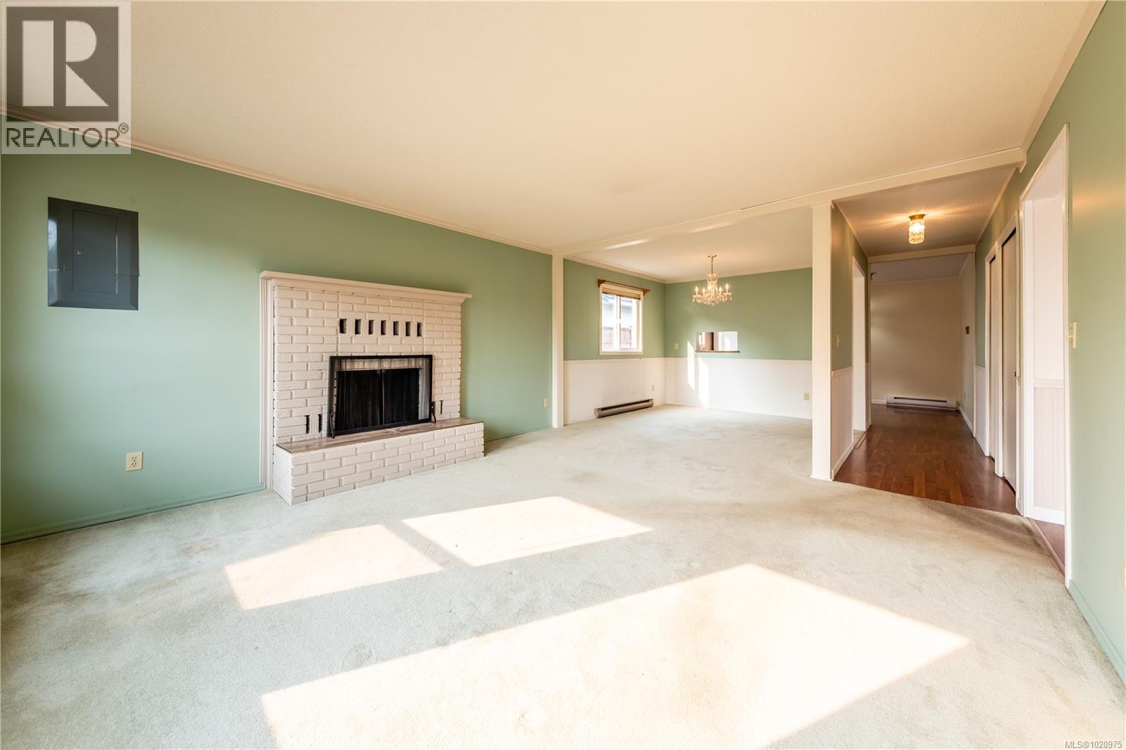 723 Phillips St, Parksville