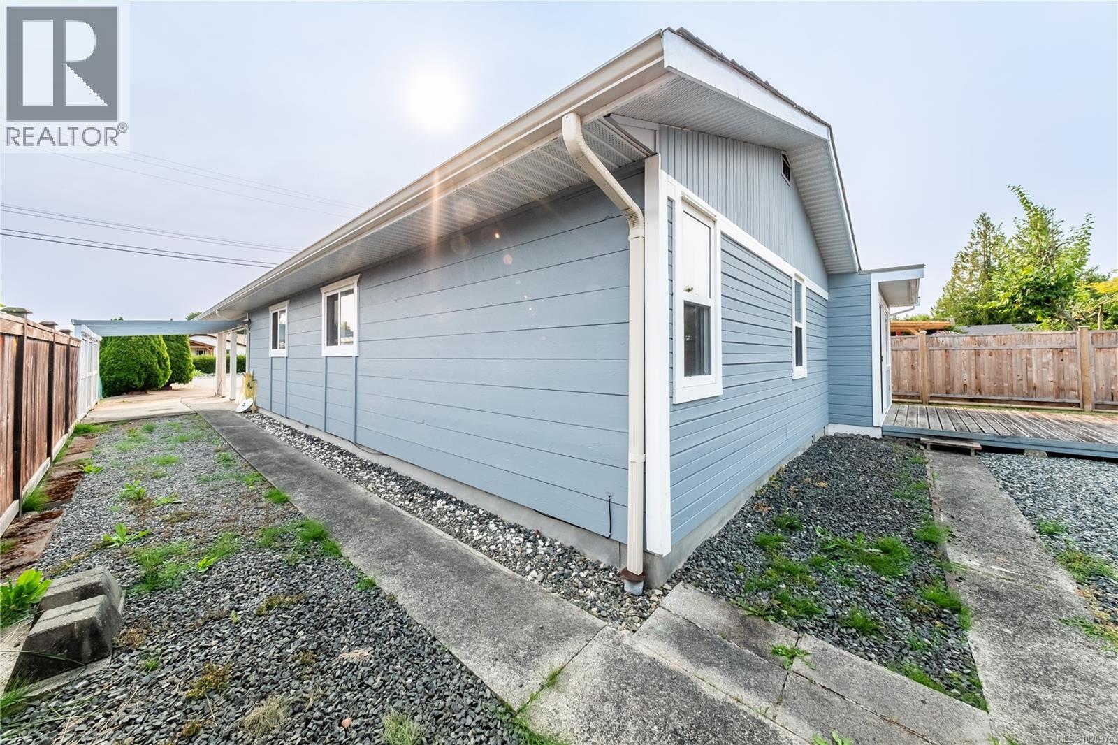 723 Phillips St, Parksville