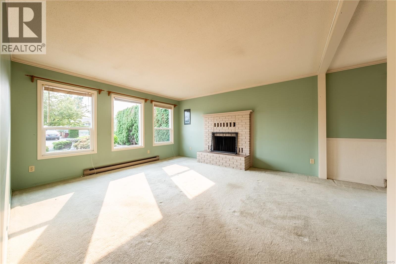 723 Phillips St, Parksville