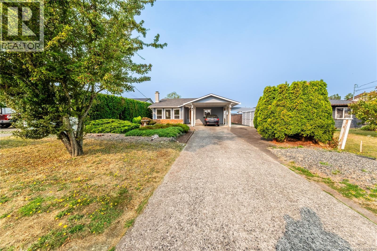 723 Phillips St, Parksville