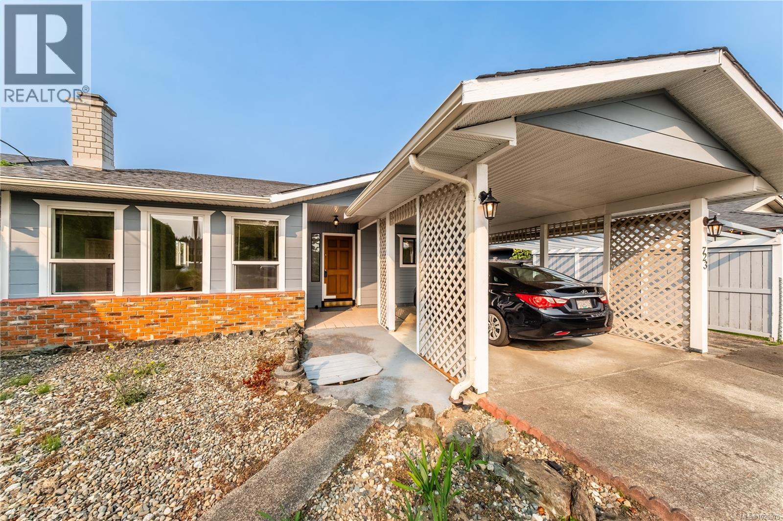 723 Phillips St, Parksville