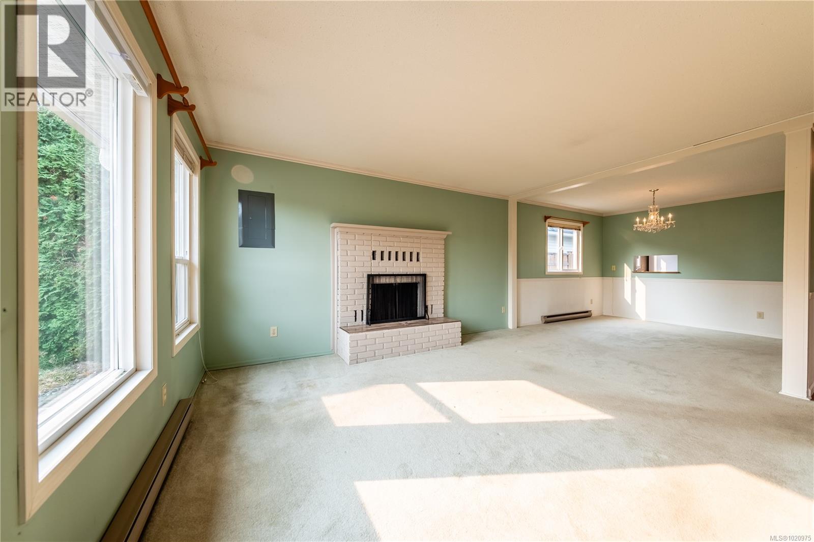 723 Phillips St, Parksville