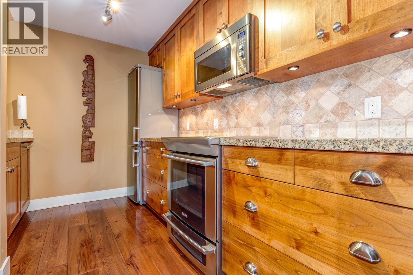 22 4857 PAINTED CLIFF ROAD, Whistler