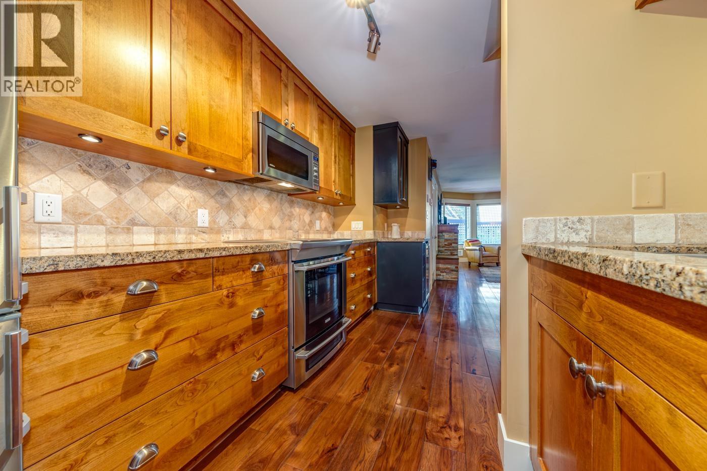 22 4857 PAINTED CLIFF ROAD, Whistler