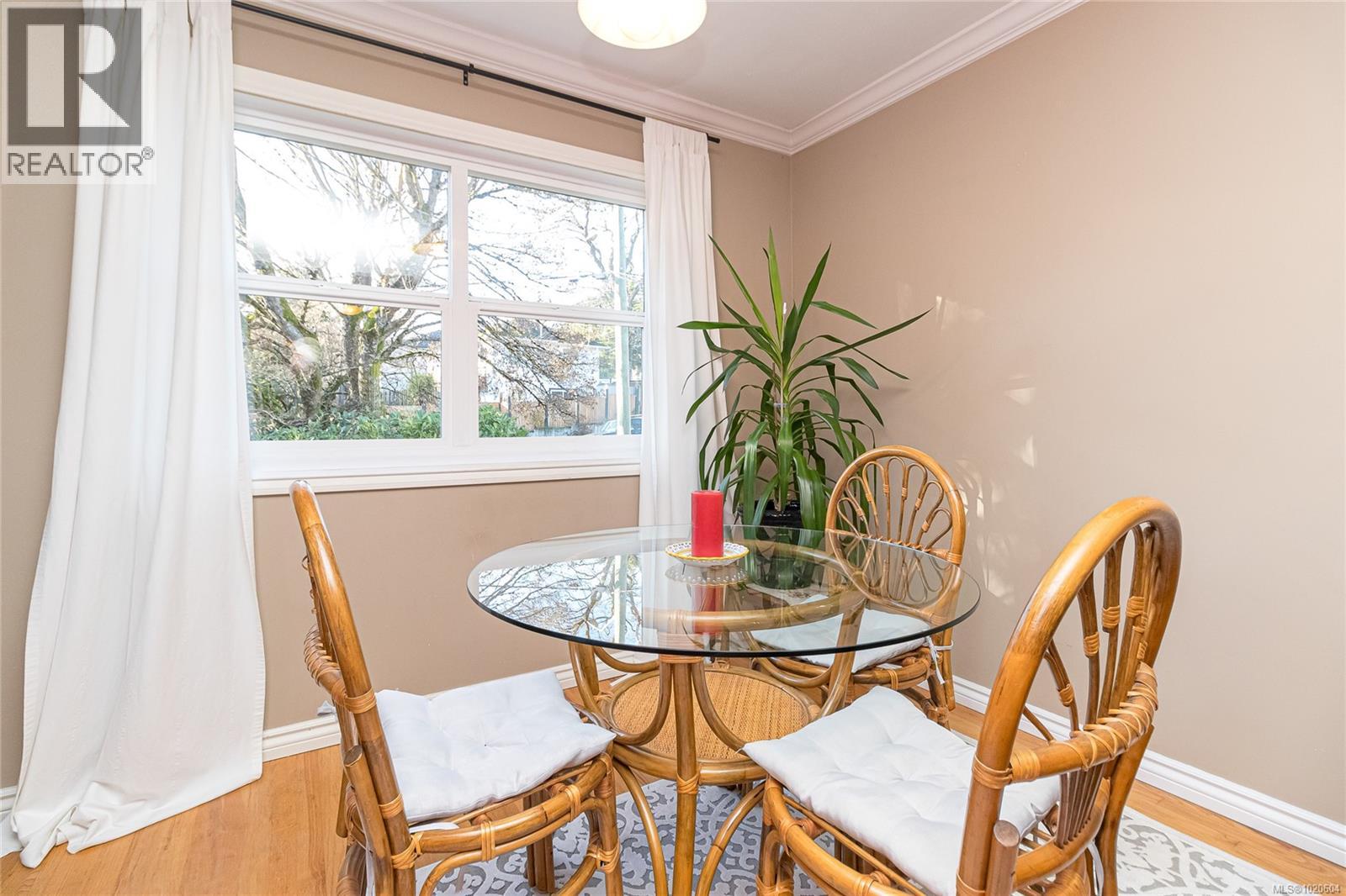 2739 Grosvenor Rd, Victoria