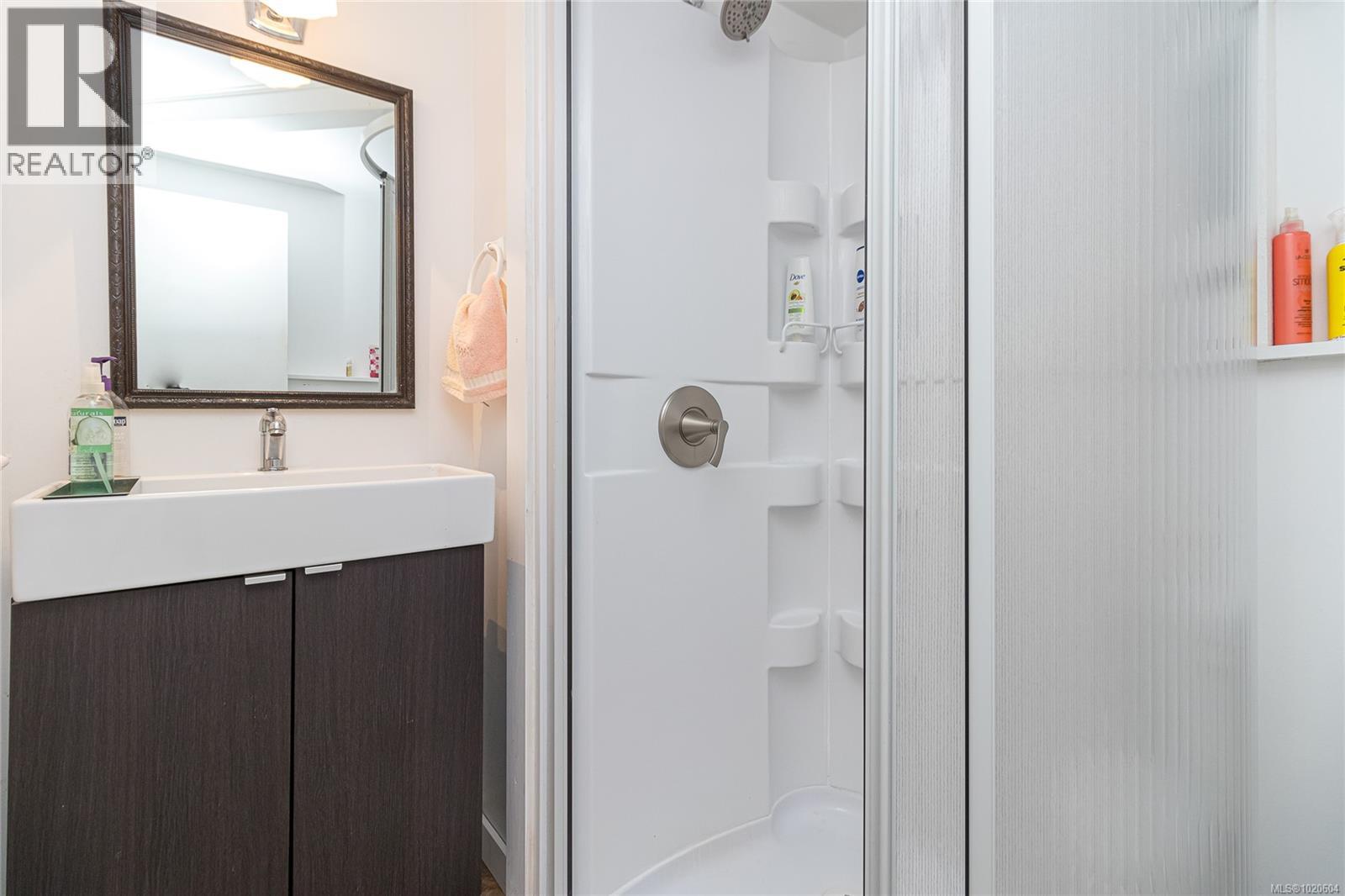 2739 Grosvenor Rd, Victoria