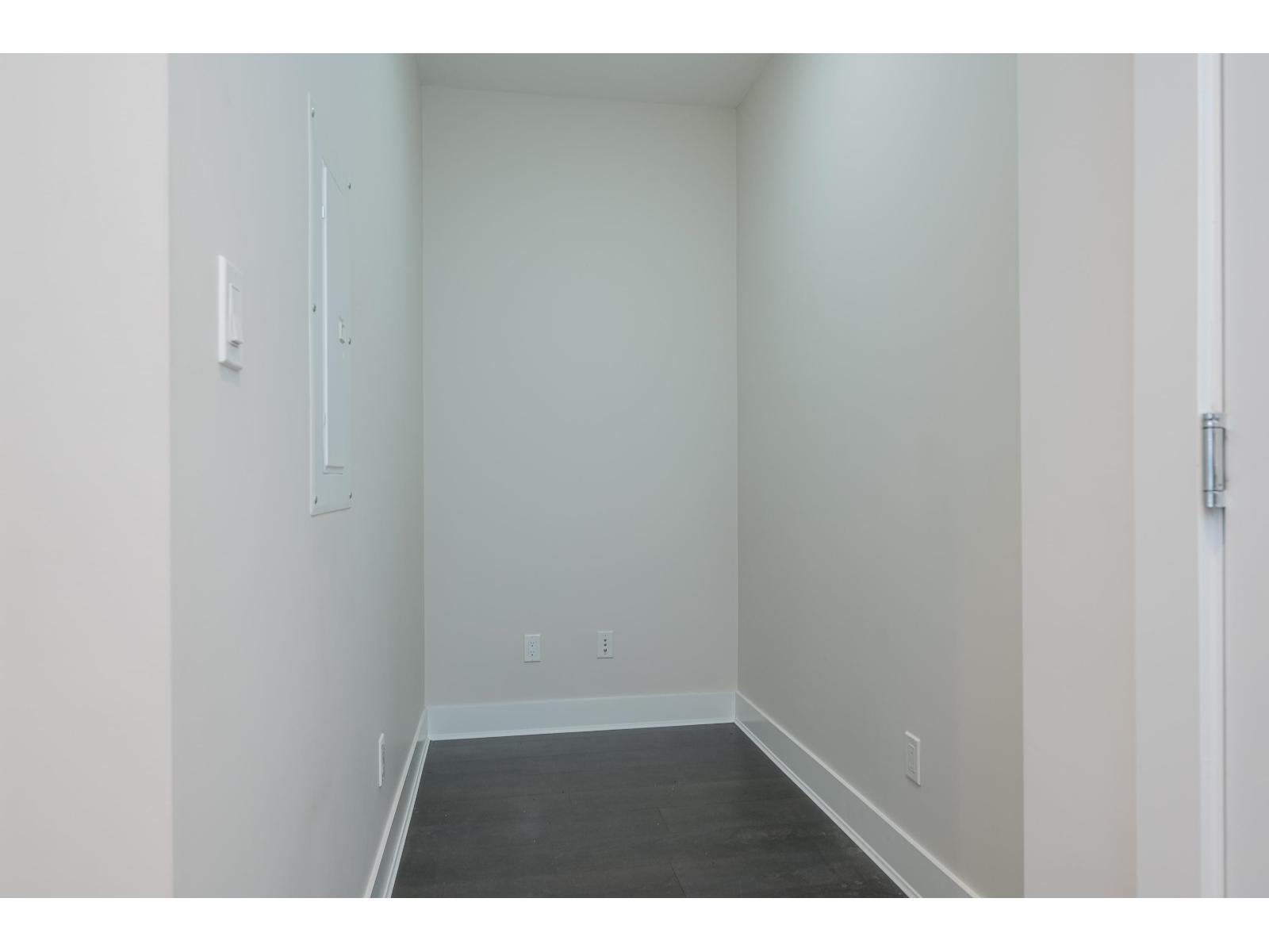 316 20728 WILLOUGHBY TOWN CENTRE DRIVE, Langley