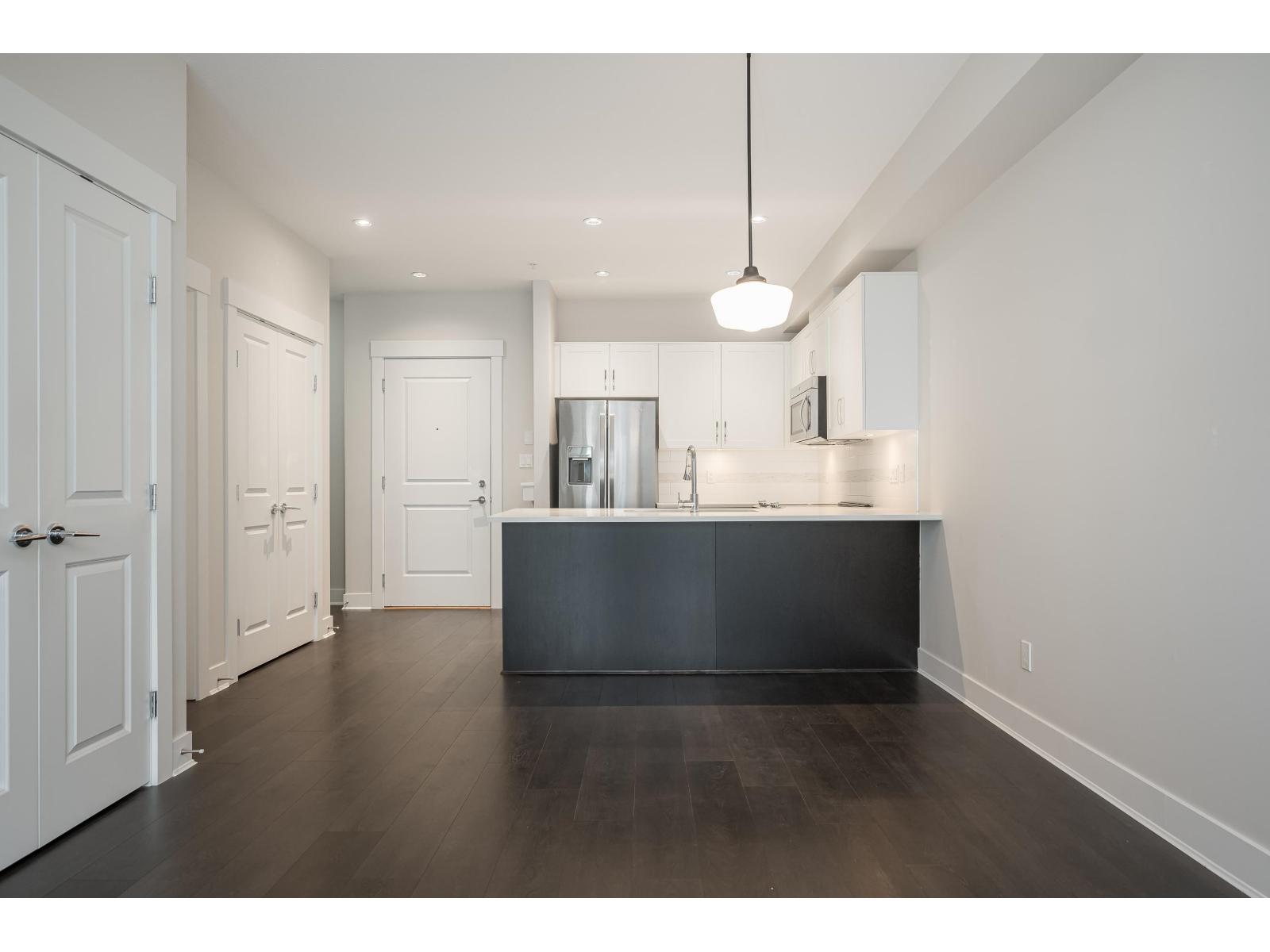 316 20728 WILLOUGHBY TOWN CENTRE DRIVE, Langley