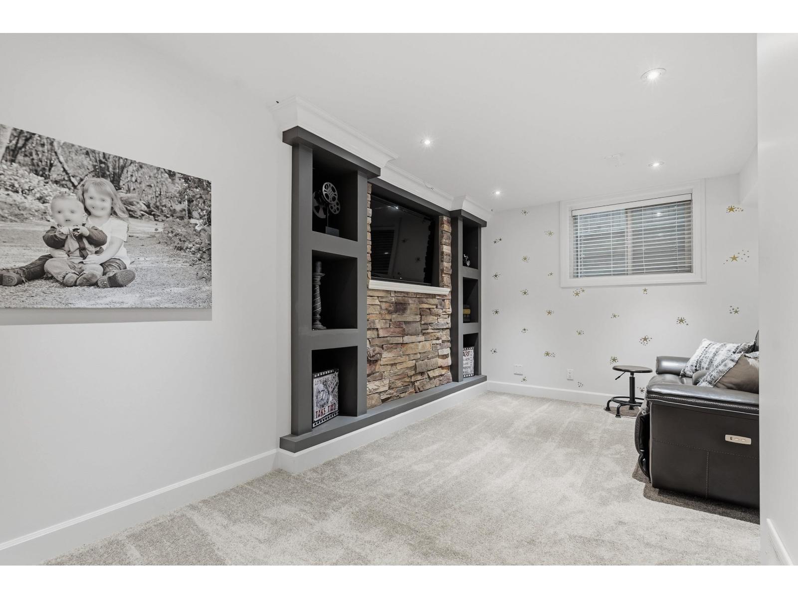 19689 70 AVENUE, Langley