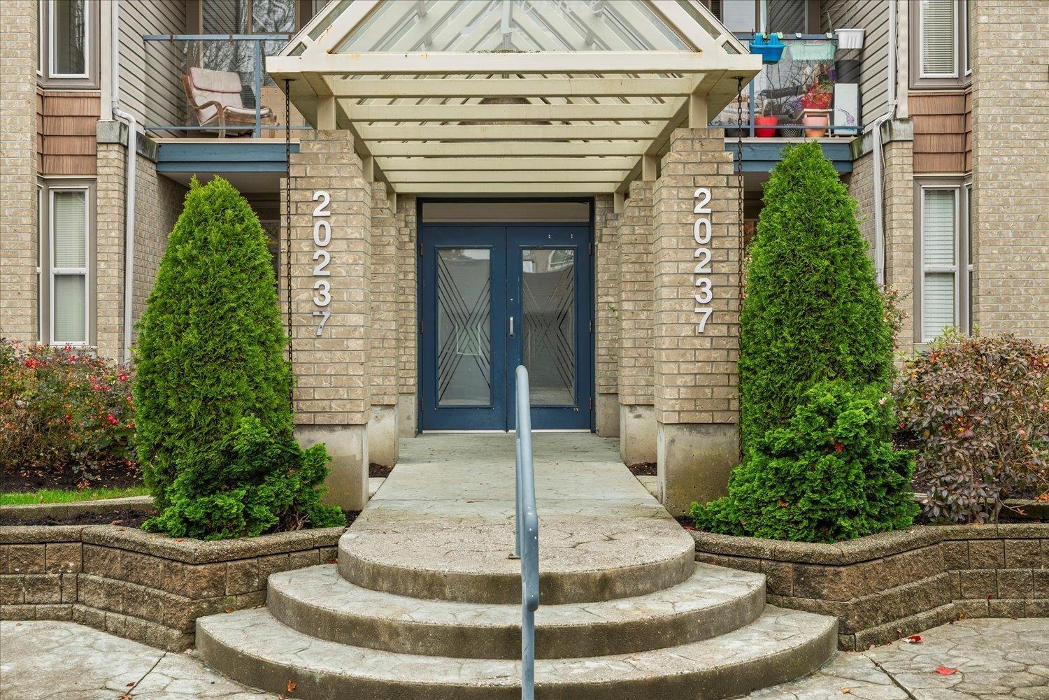 301 20237 54 AVENUE, Langley