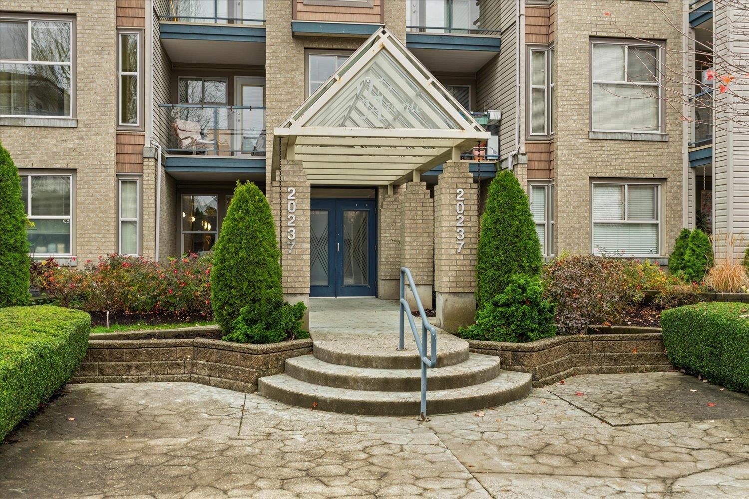 301 20237 54 AVENUE, Langley