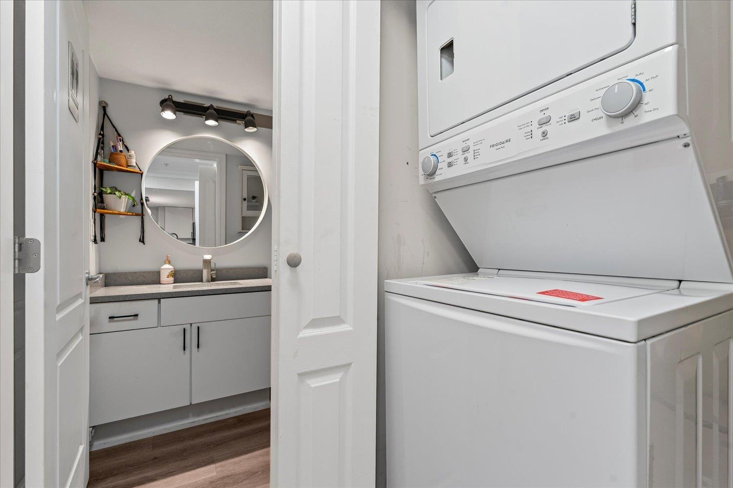 301 20237 54 AVENUE, Langley