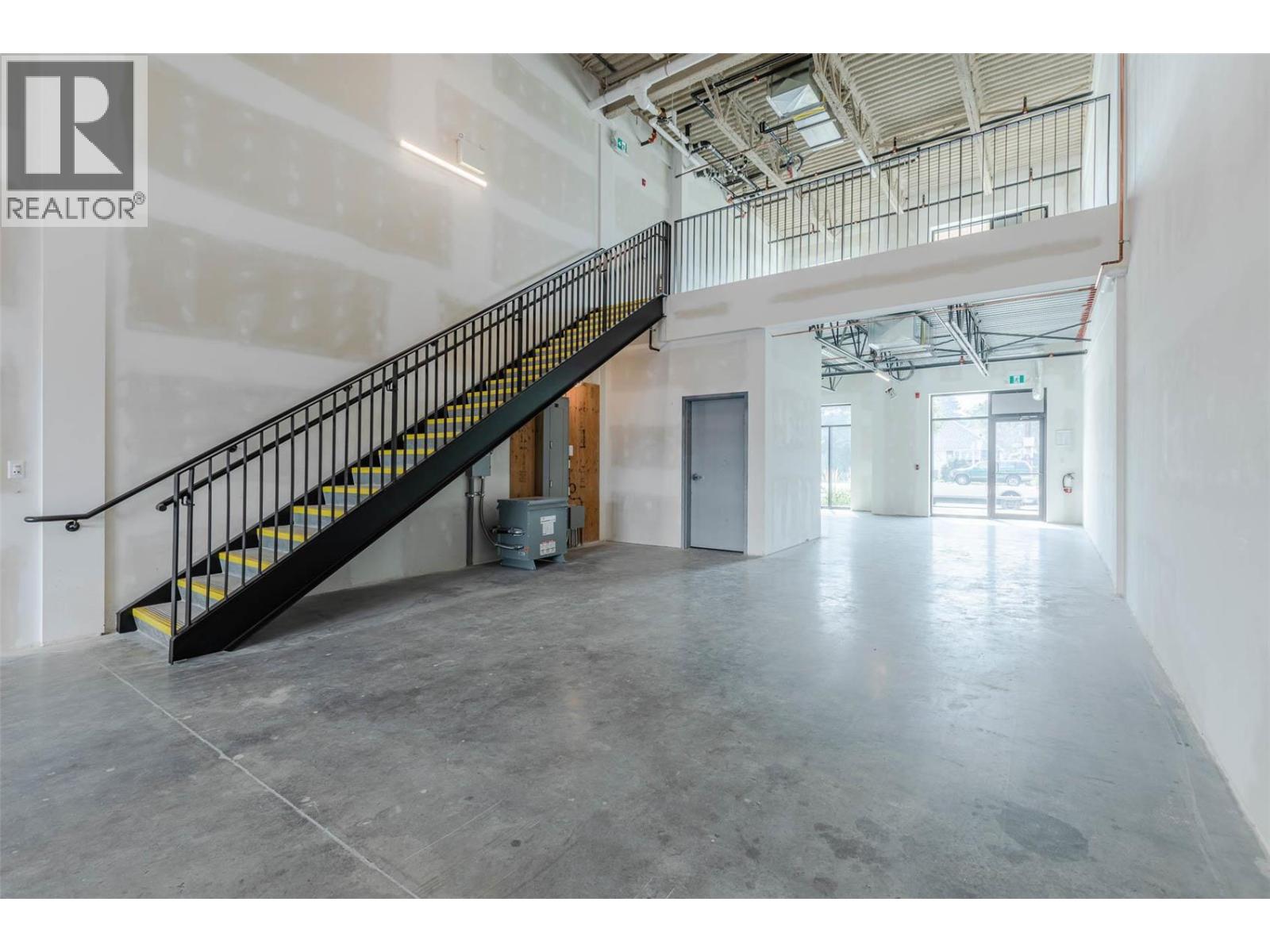 810 Clement Avenue Unit# 102, Kelowna