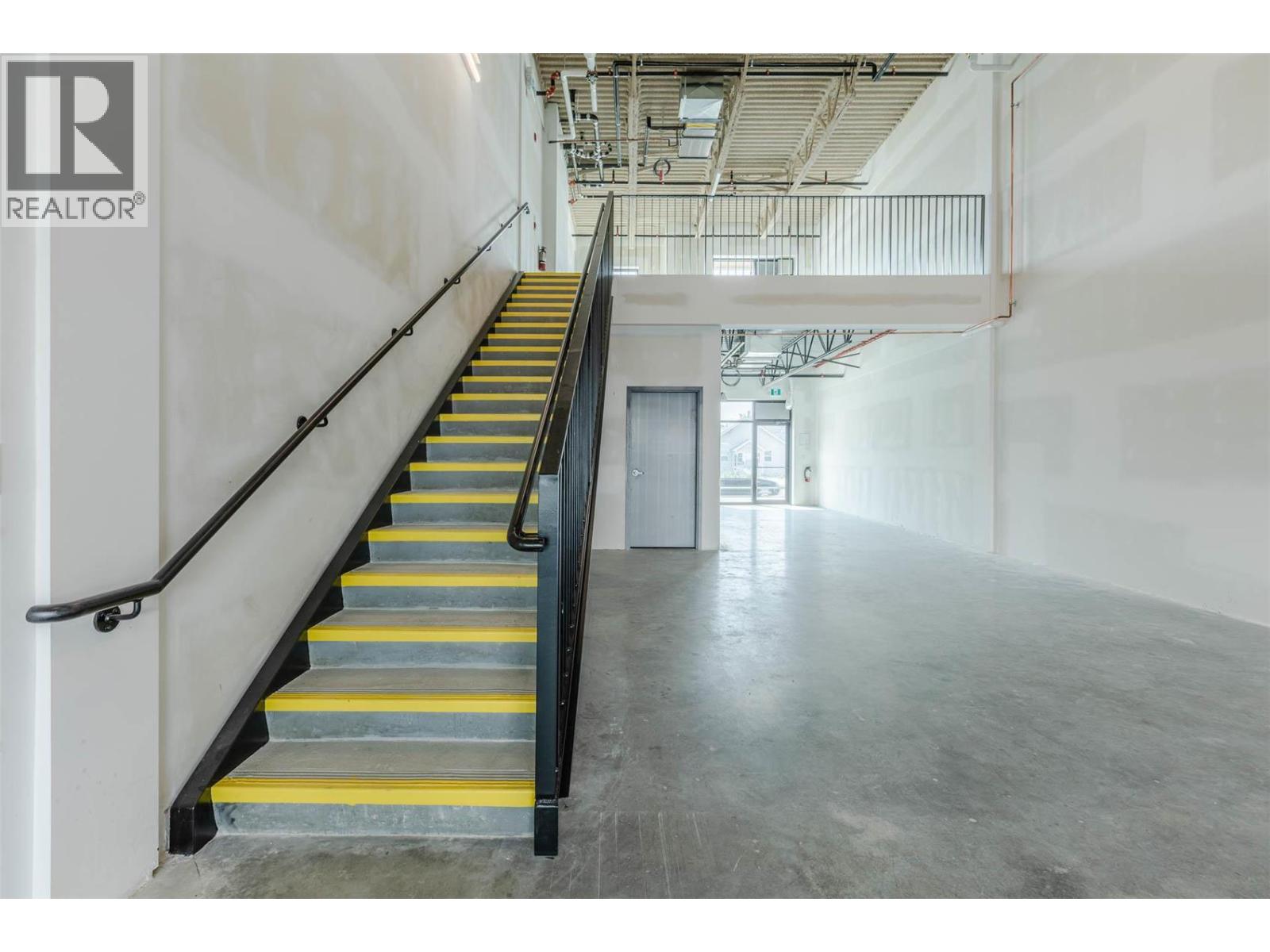 810 Clement Avenue Unit# 102, Kelowna