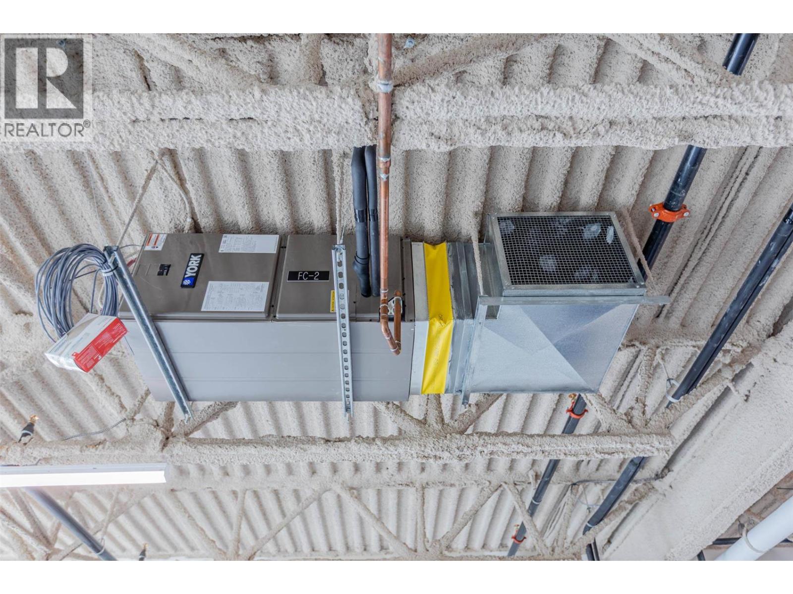 810 Clement Avenue Unit# 102, Kelowna