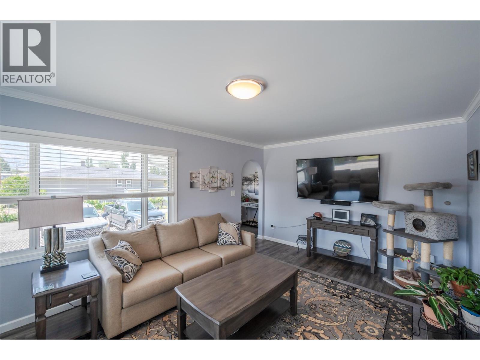 6018 Maple Drive, Osoyoos