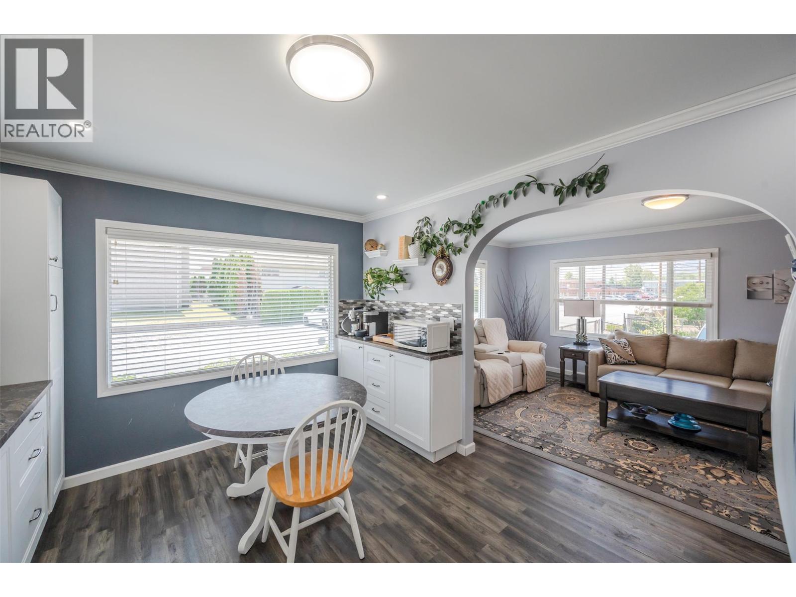 6018 Maple Drive, Osoyoos