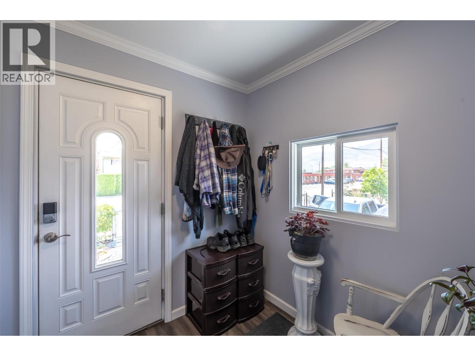 6018 Maple Drive, Osoyoos