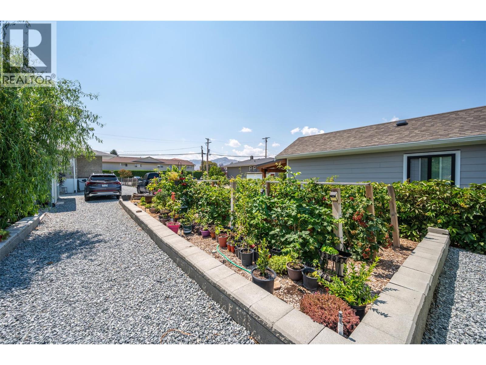 6018 Maple Drive, Osoyoos
