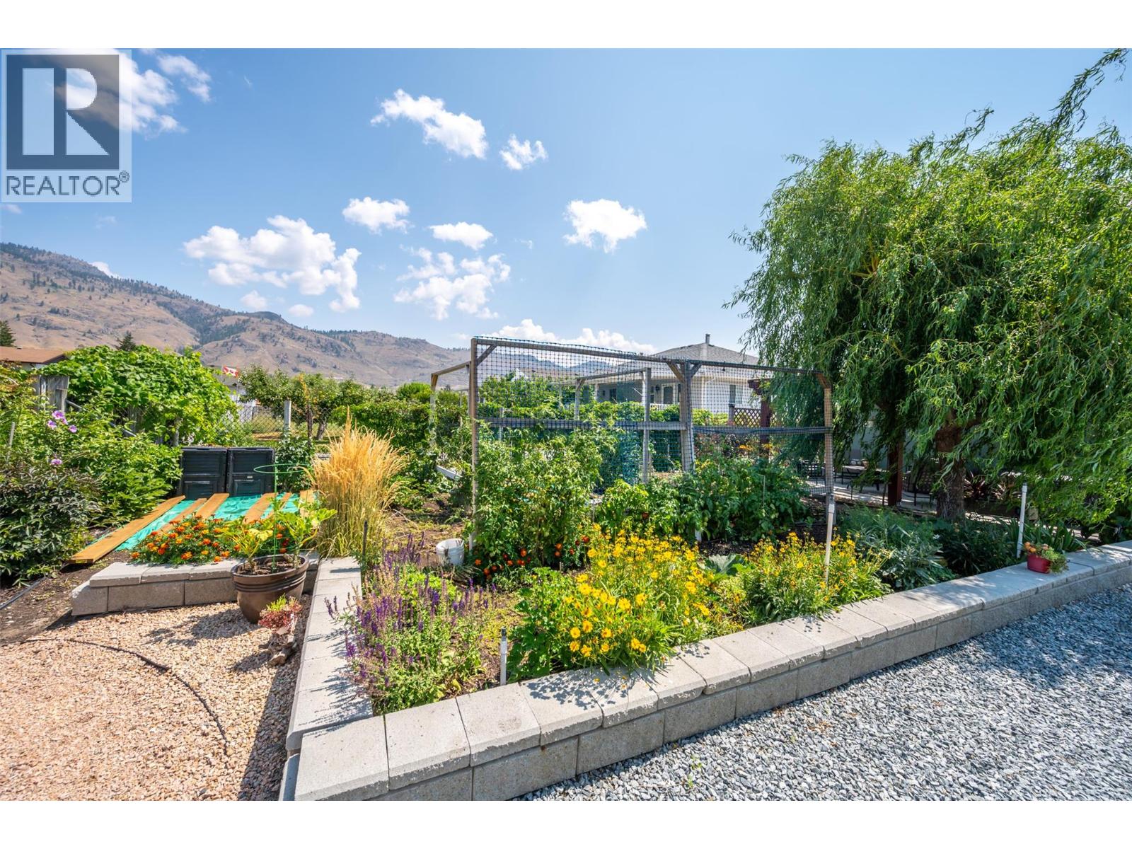 6018 Maple Drive, Osoyoos