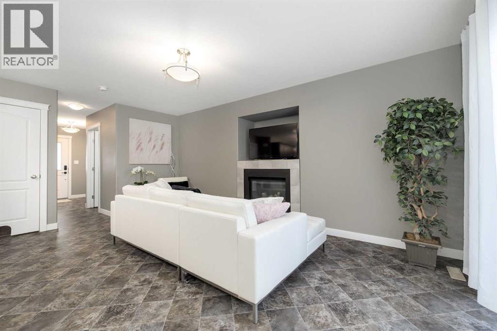 71 Almond Crescent, Blackfalds