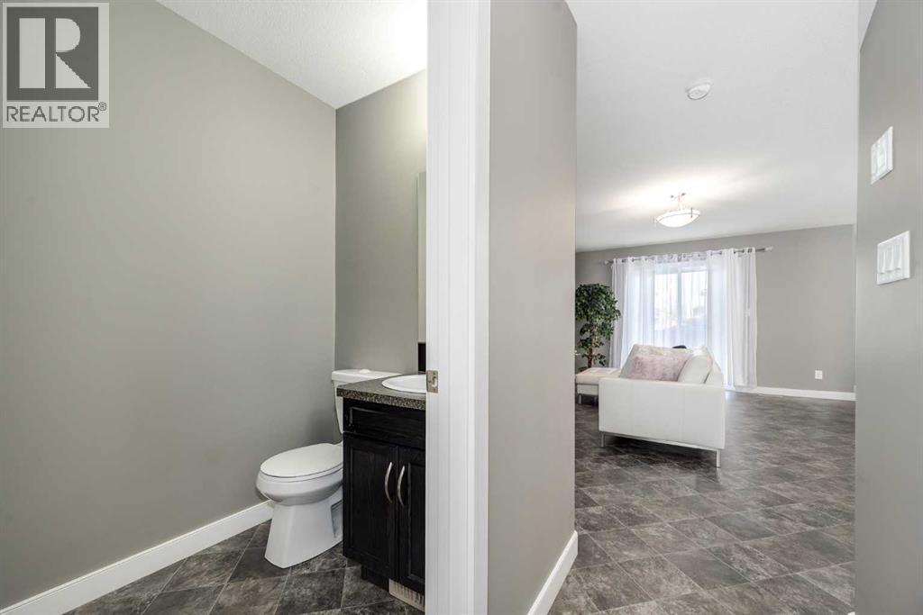 71 Almond Crescent, Blackfalds