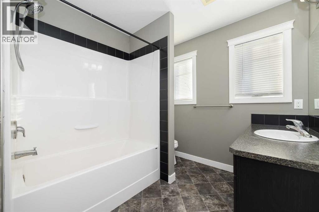 71 Almond Crescent, Blackfalds