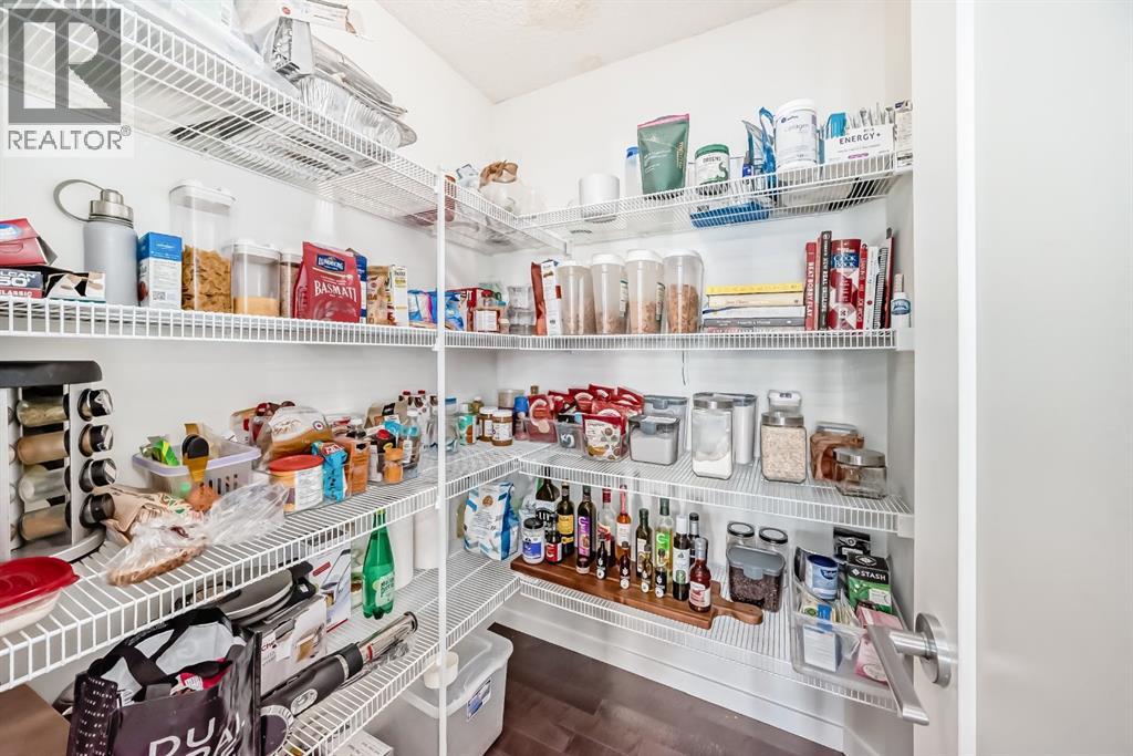 786 River Heights Crescent, Cochrane