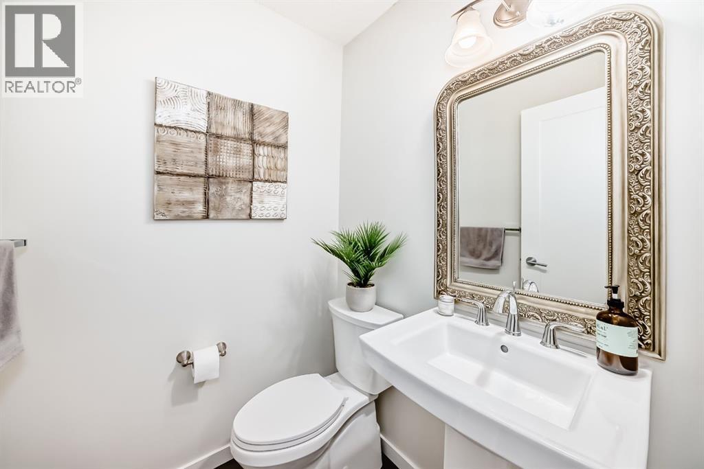 786 River Heights Crescent, Cochrane