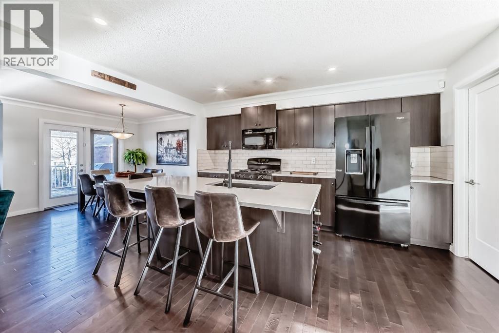 786 River Heights Crescent, Cochrane