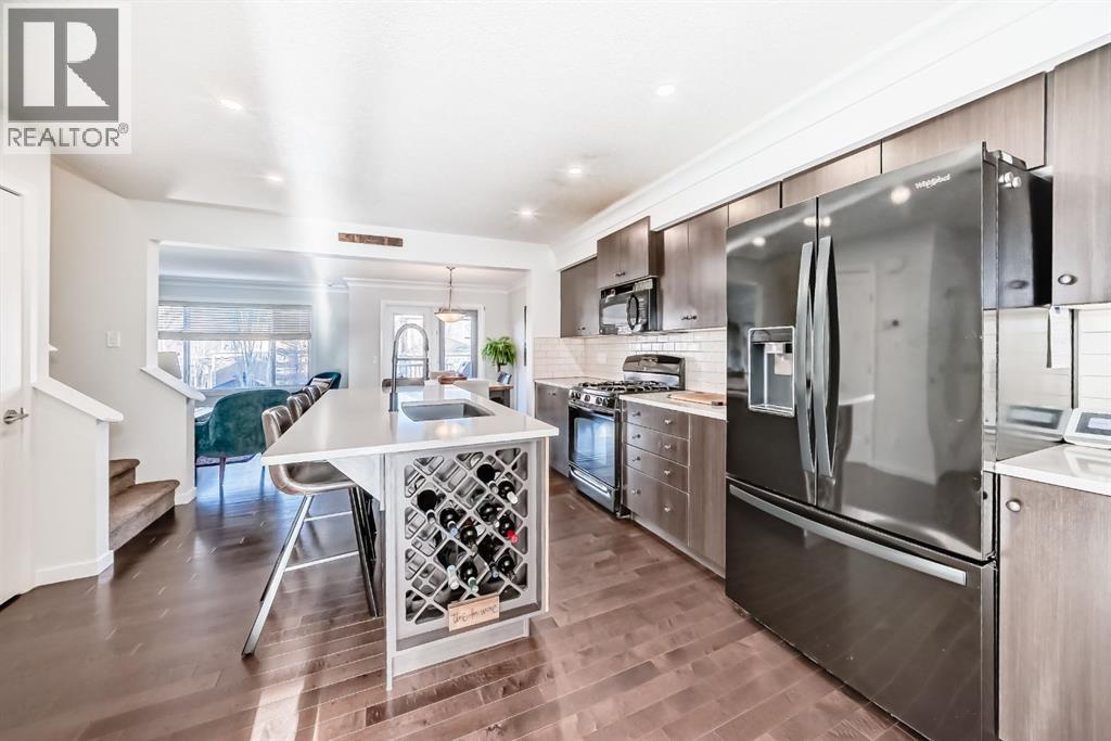 786 River Heights Crescent, Cochrane