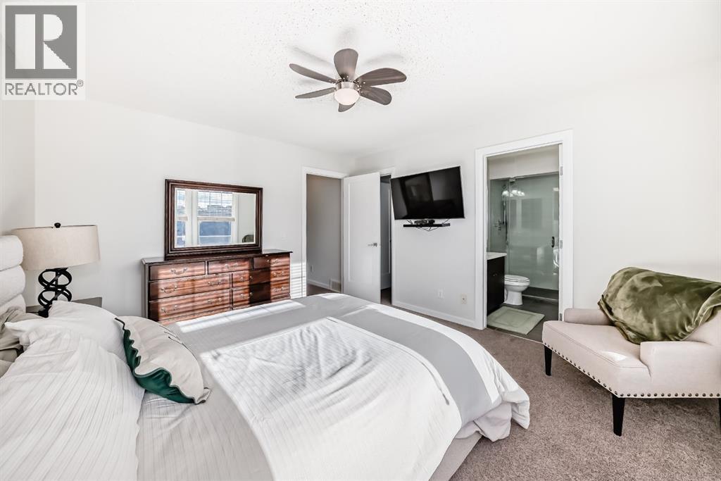 786 River Heights Crescent, Cochrane