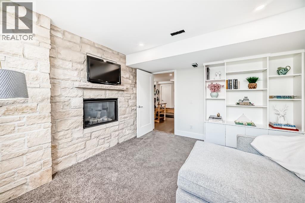 786 River Heights Crescent, Cochrane