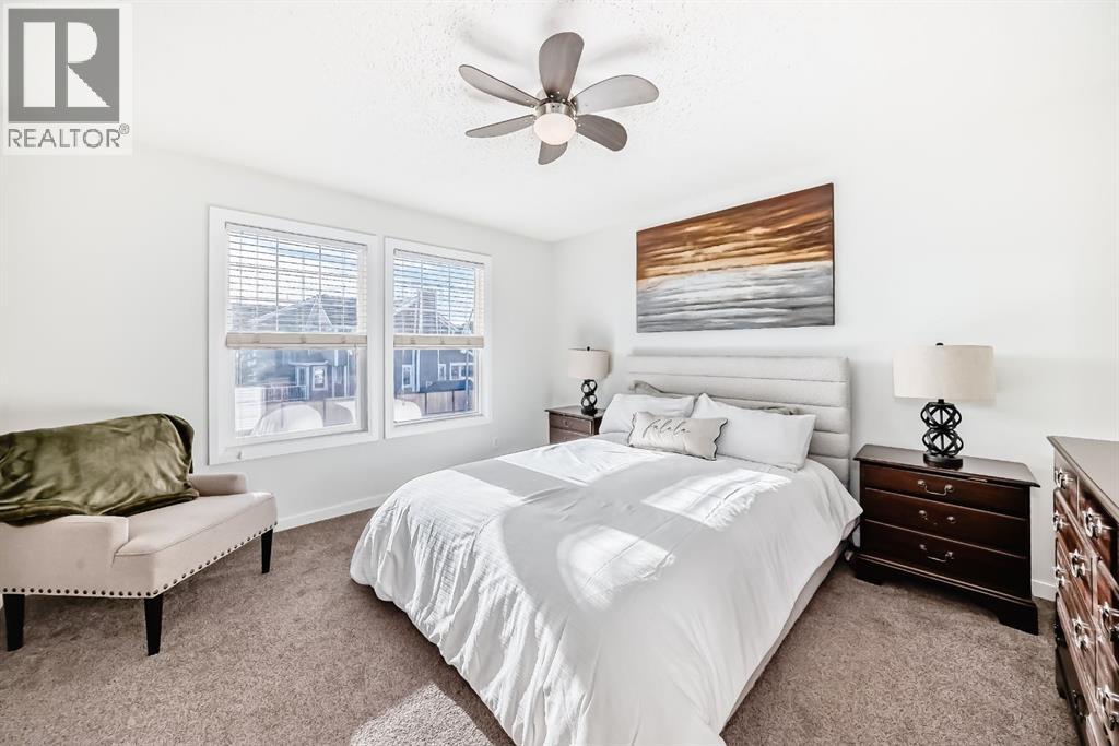 786 River Heights Crescent, Cochrane