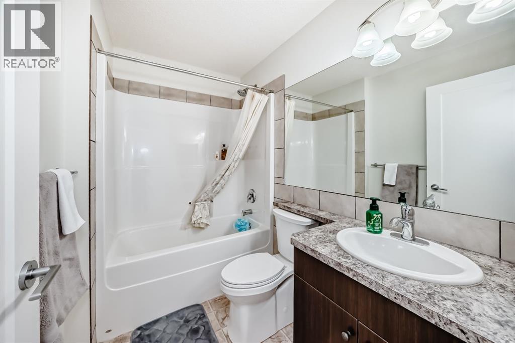 786 River Heights Crescent, Cochrane