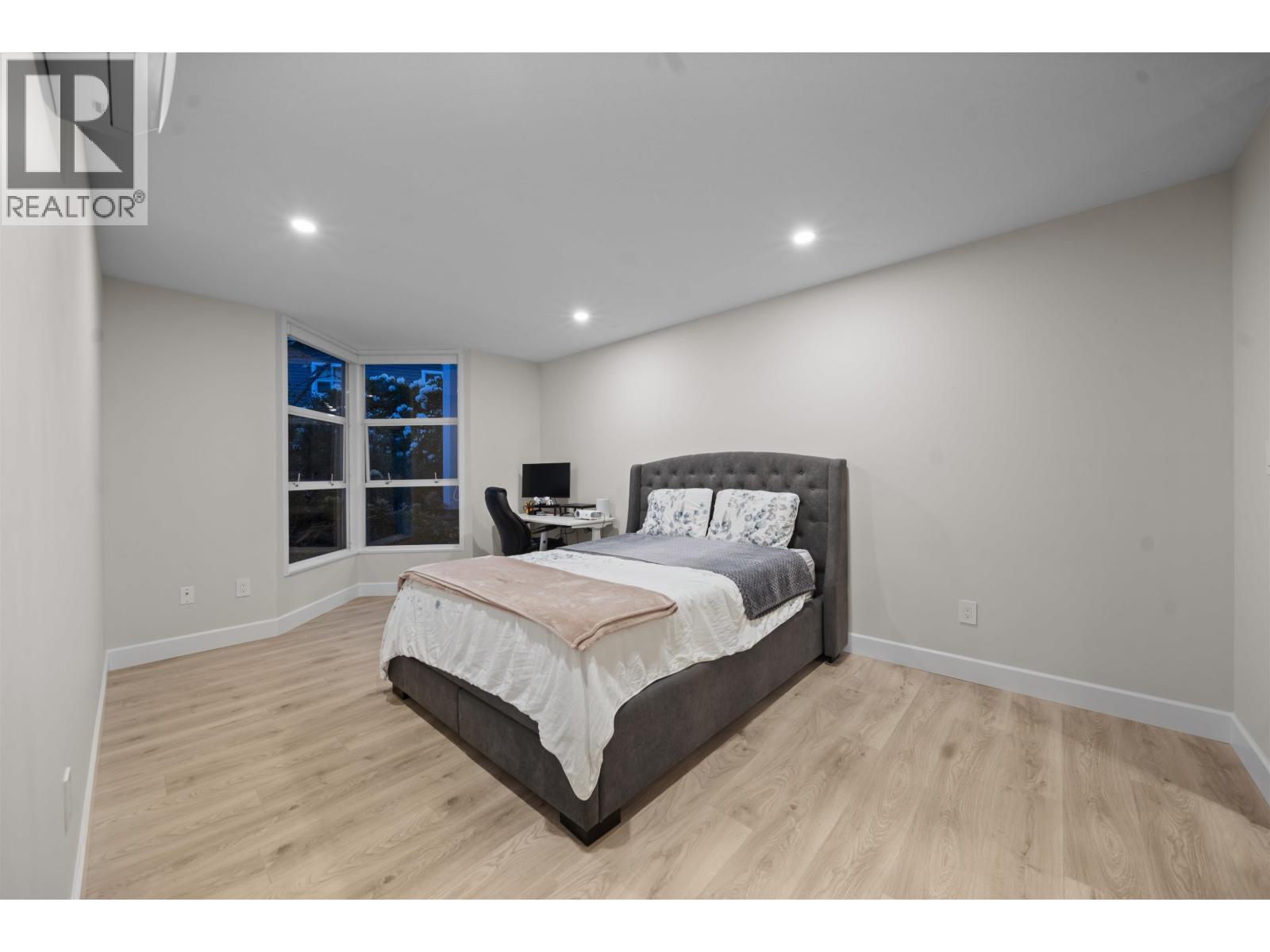 103 3399 CAPILANO CRESCENT, North Vancouver