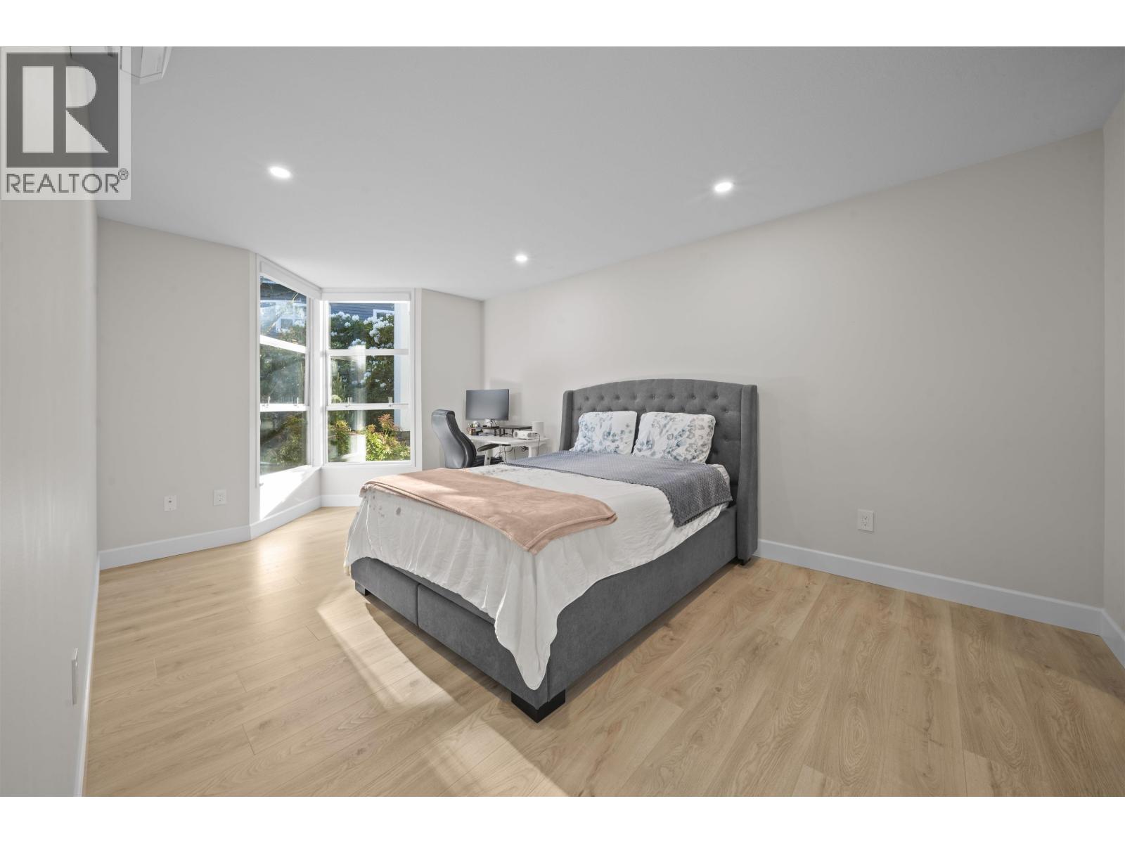 103 3399 CAPILANO CRESCENT, North Vancouver