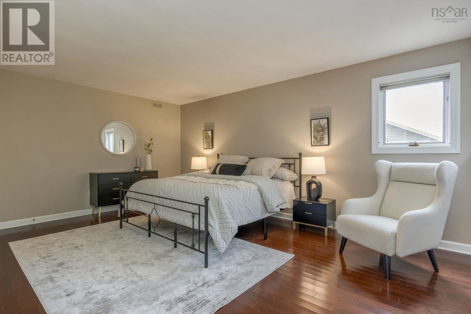 Property 24 of 49 of 173 Cresthaven Drive