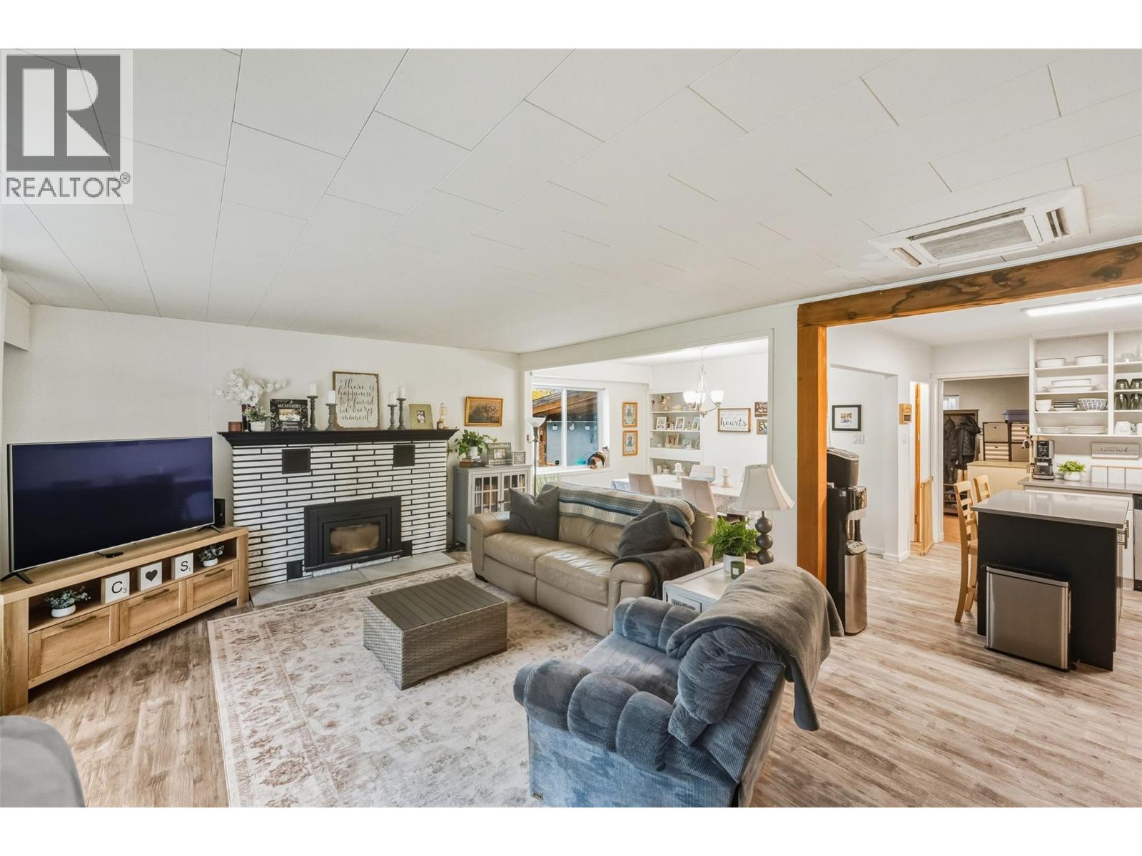 225 CIRCLE Drive, Oliver