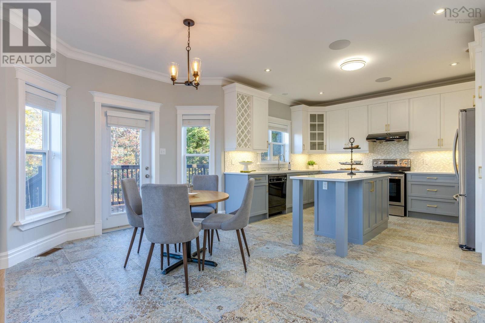 Property 32 of 49 of 153 RAVINES Drive