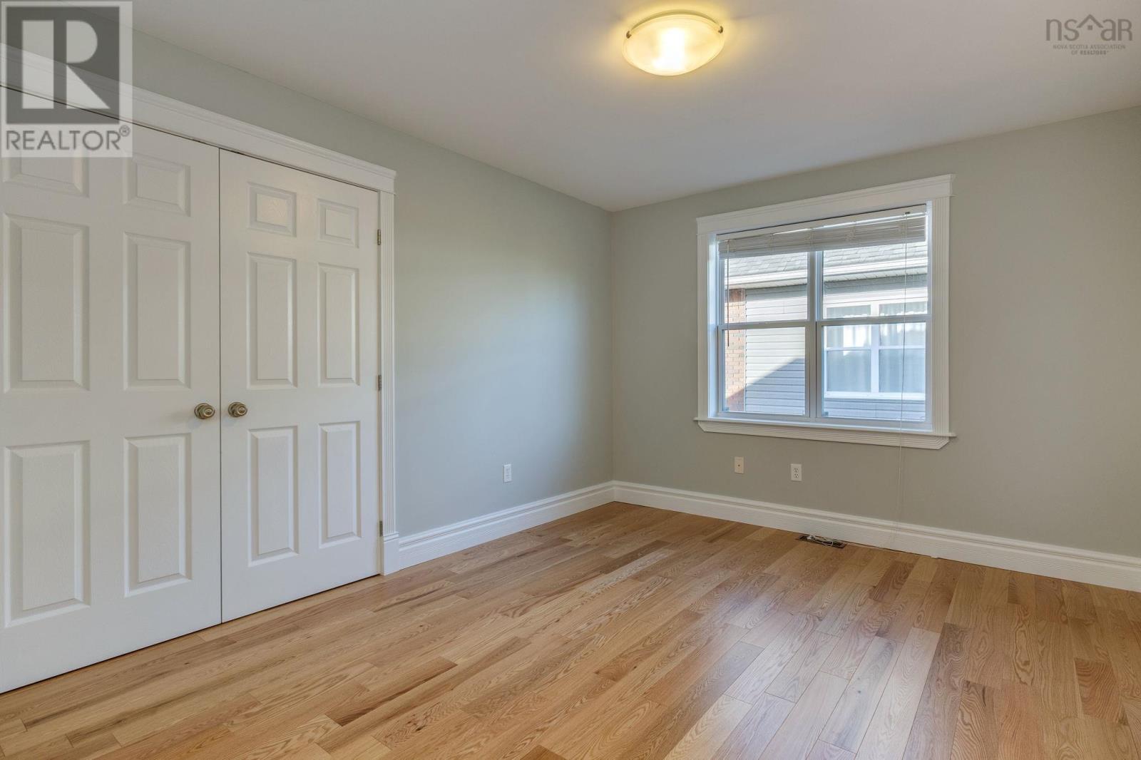 Property 47 of 49 of 153 RAVINES Drive