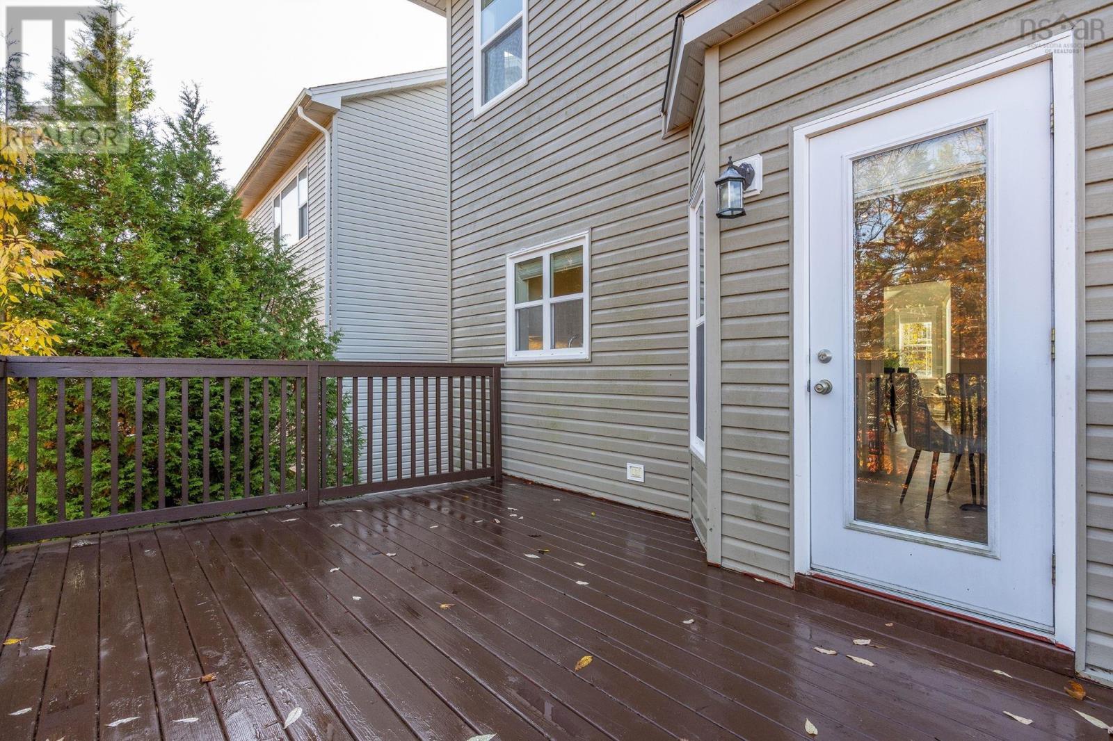 Property 36 of 49 of 153 RAVINES Drive